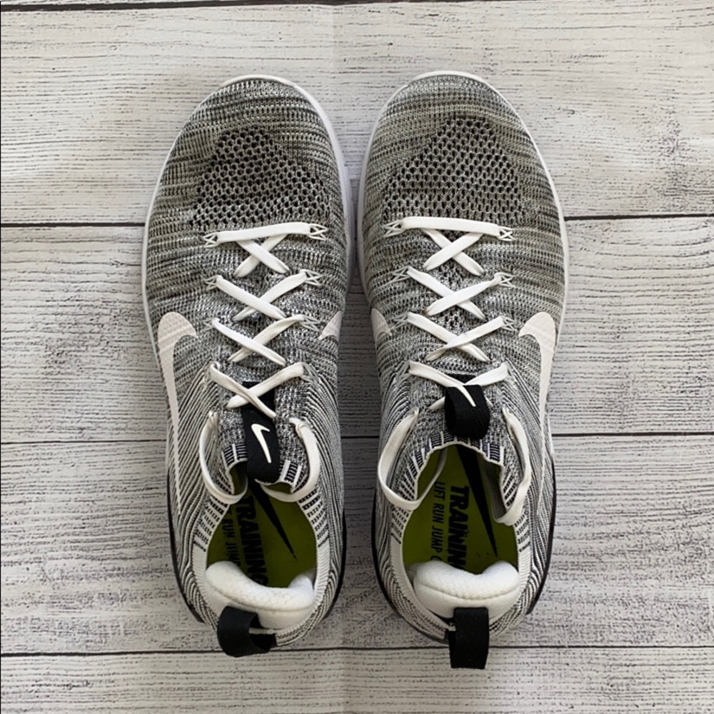 Nike Metcon Flyknit Sneakers